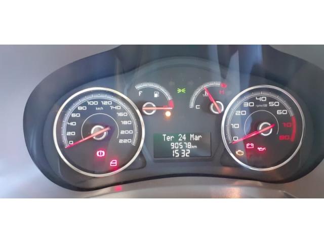 FIAT PALIO 1.4 MPI ATTRACTIVE 8V FLEX 2015 - Foto 9