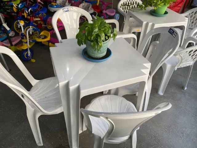 Jogo de mesa cadeira Tramontina branca nova pra bar partir de 260 reais cada