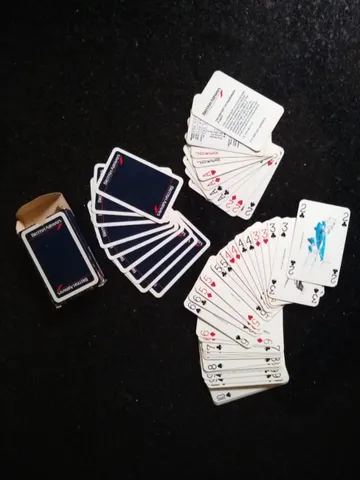 Compra online de Jogo de tabuleiro de mesa de tarô Marchetti Cartas de  adivinhação para família Jogo de cartas de baralho