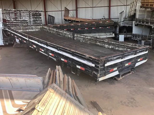 CARROCERIA MADEIRA 8,20