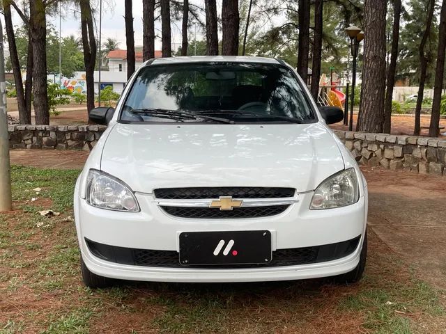 Chevrolet Classic 2015 em Miracema do Tocantins - Usados e Seminovos