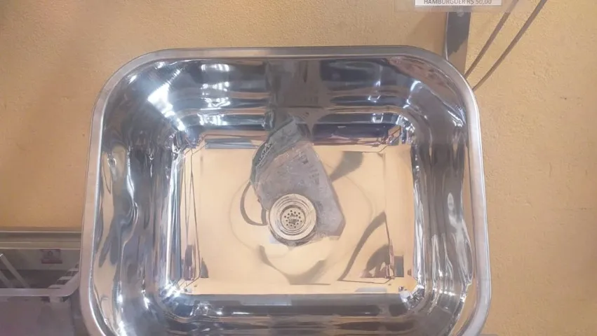 Bojo inox a pronta - entrega com cantos abaulados.