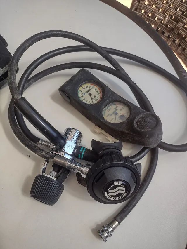 Colete + Regulador=equipamento de mergulho - Foto 5