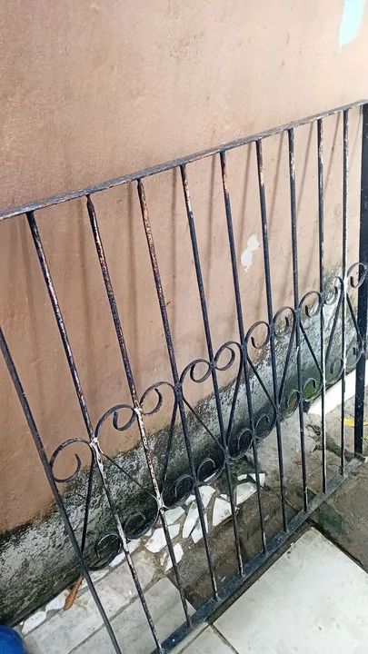 Grade de Janela Tamanho : 1,20 M (altura) X 1,00 M (Largura) - Foto 2