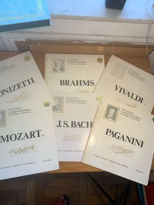 Estojo de vinil - Grandes Compositores da Música Universal - Foto 3
