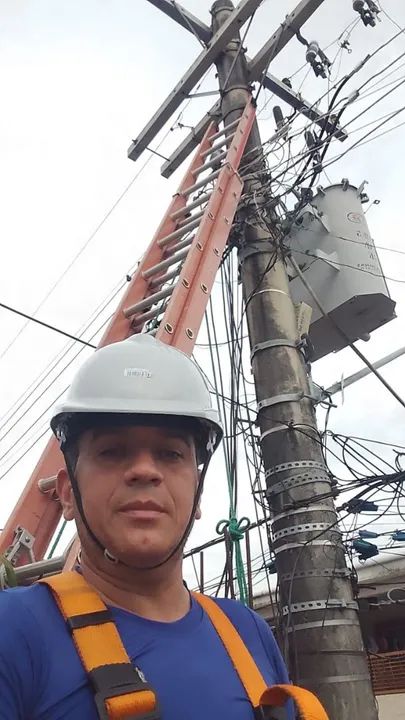 Eletricista Profissional Emergencial a disposição 24 horas. - Foto 2