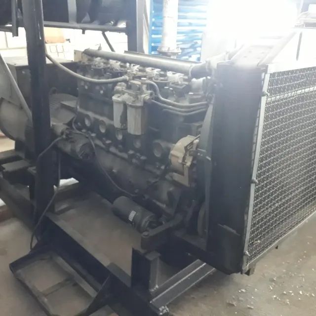 Grupo Gerador 80 KVA com motor MWM D229-6 e gerador WEG usado.