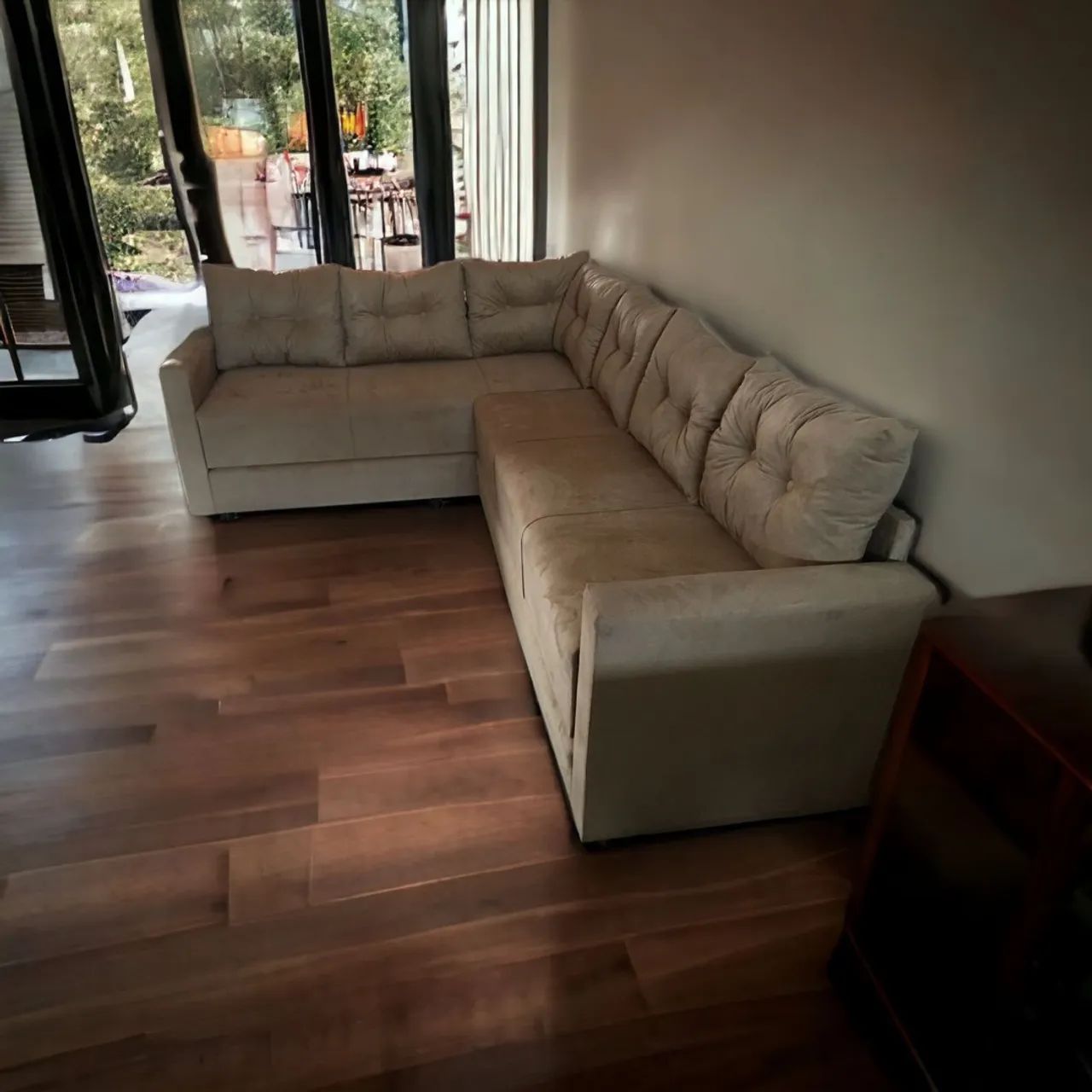 SOFAZÃO de canto 6 LUGARES viram 2 CAMAS de CASAL Novos de fábrica!! - Foto 2