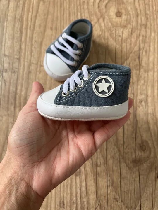 Sapatinho NOVO de bebê 