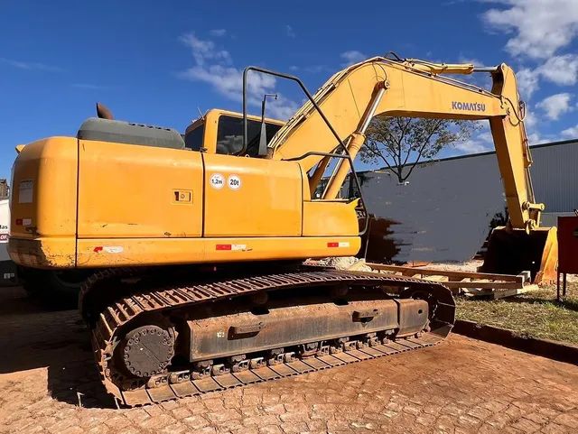 ESCAVADEIRA HIDRÁULICA