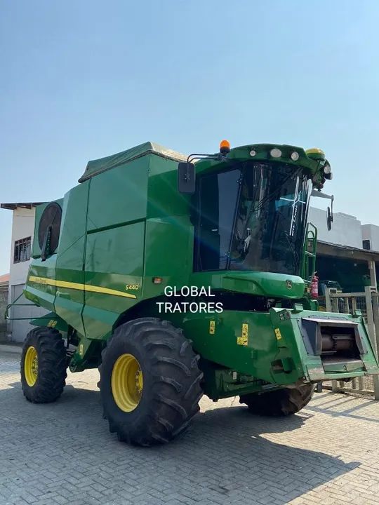 Oferta! Colheitadeira John Deere modelo S440  - Foto 3