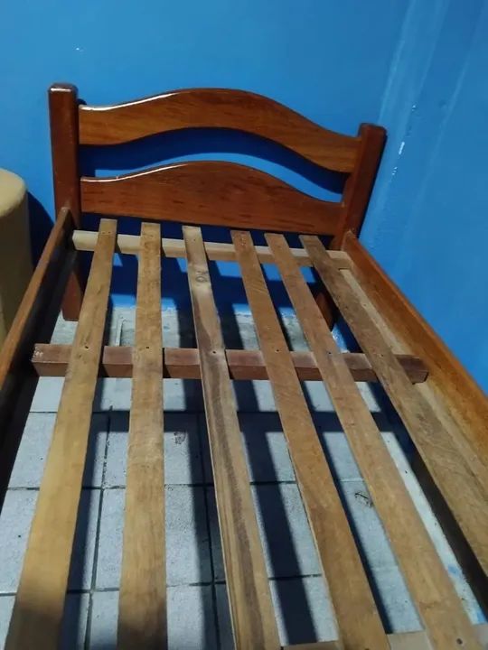 Cama de Solteiro madeira maciça