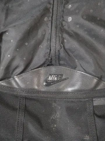 Bolsa Nike naylon emborrachada alça parte de couro  - Foto 3