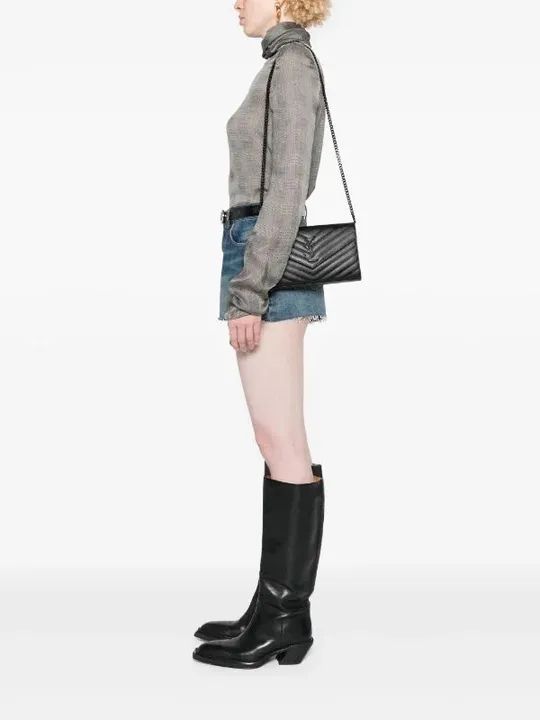Saint Laurent  - Foto 2