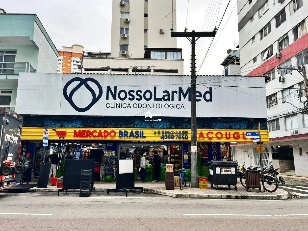 Aluguel Anual: Sala comercial 200m² na Avenida Brasil em Balneário Camboriú