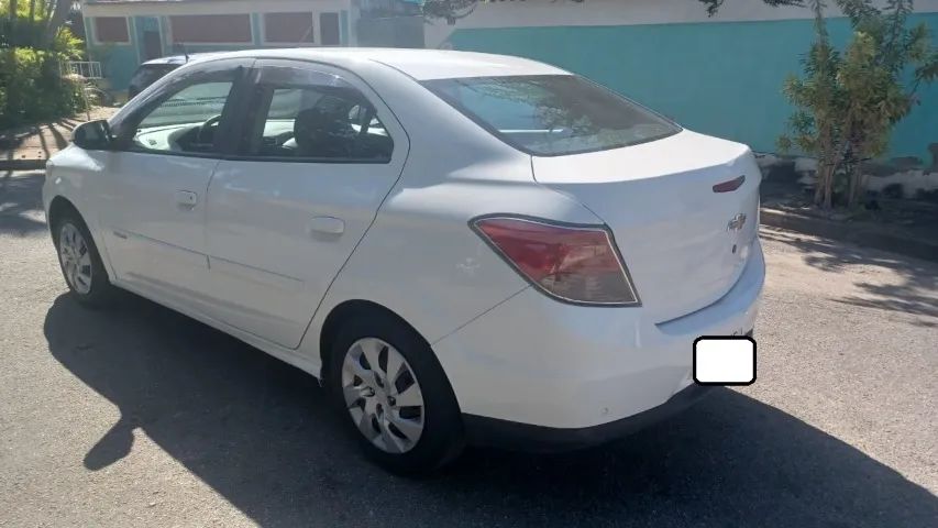 Prisma 1.4 Automático com GNV IPVA 2025 pago e vistoriado ar gelando e travas elétricas - Foto 5