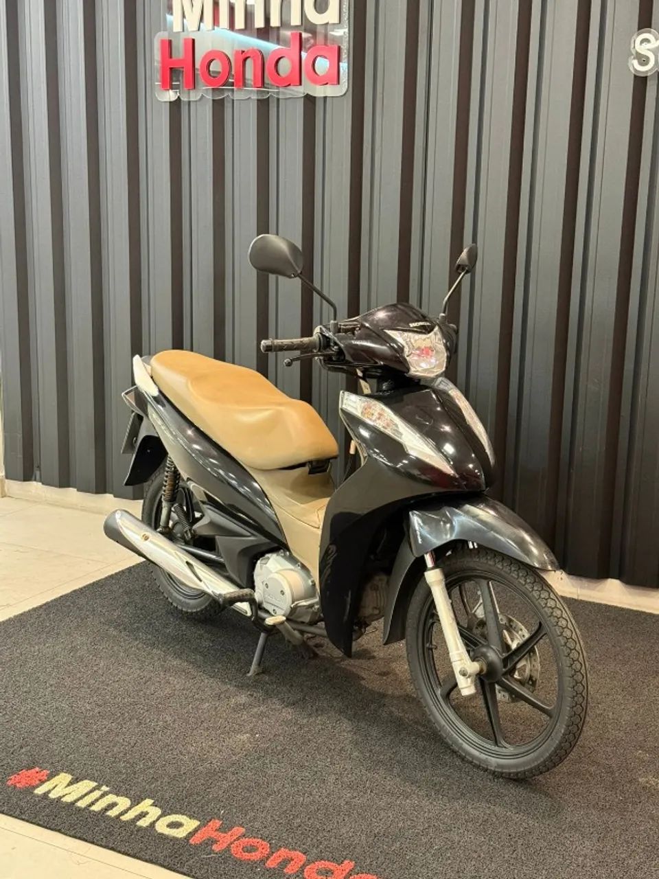 BIZ 125 EX 2018 - Foto 3