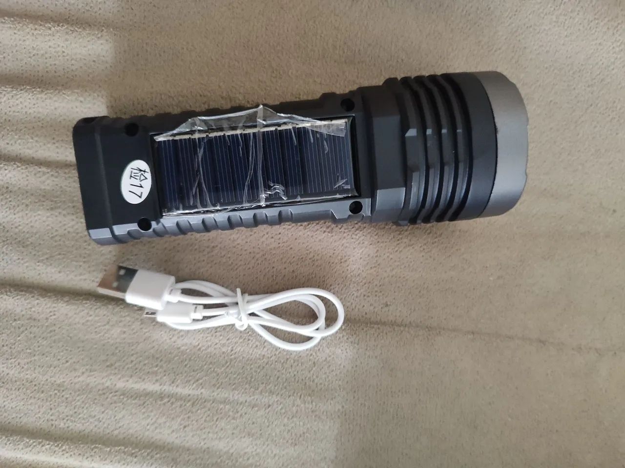 Lanterna de Led com placa Solar Recarregável (Nova - nunca utilizada) - Foto 5