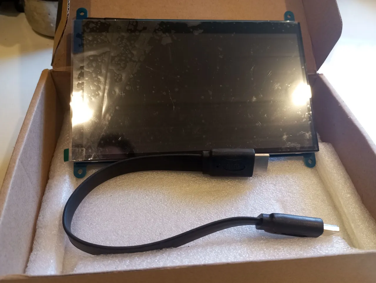 Monitor LCD Portátil para Raspberry Pi com Cabo