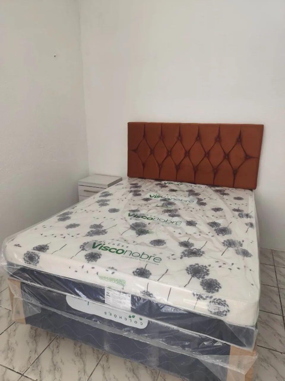 CAMA BOX MOLAS ENSACADAS + PAINEL  - Foto 2
