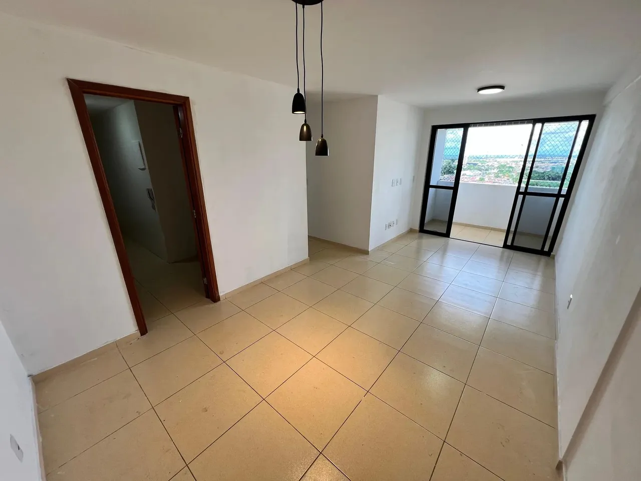 Imóvel para aluguel possui 72 metros quadrados com 3 quartos em Santa Esmeralda - Arapirac