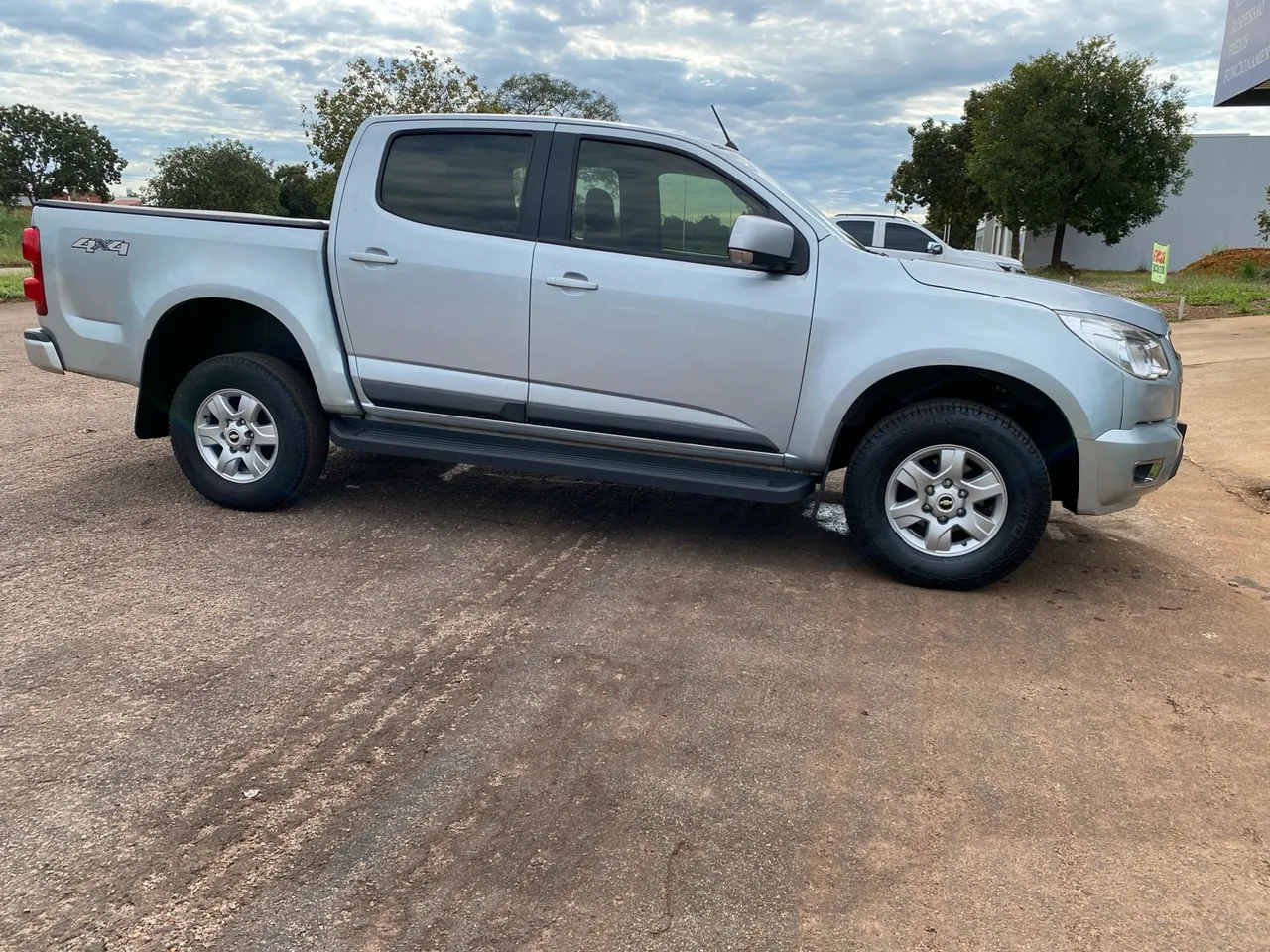 S10 diesel 4x4 LT 2.8 automática