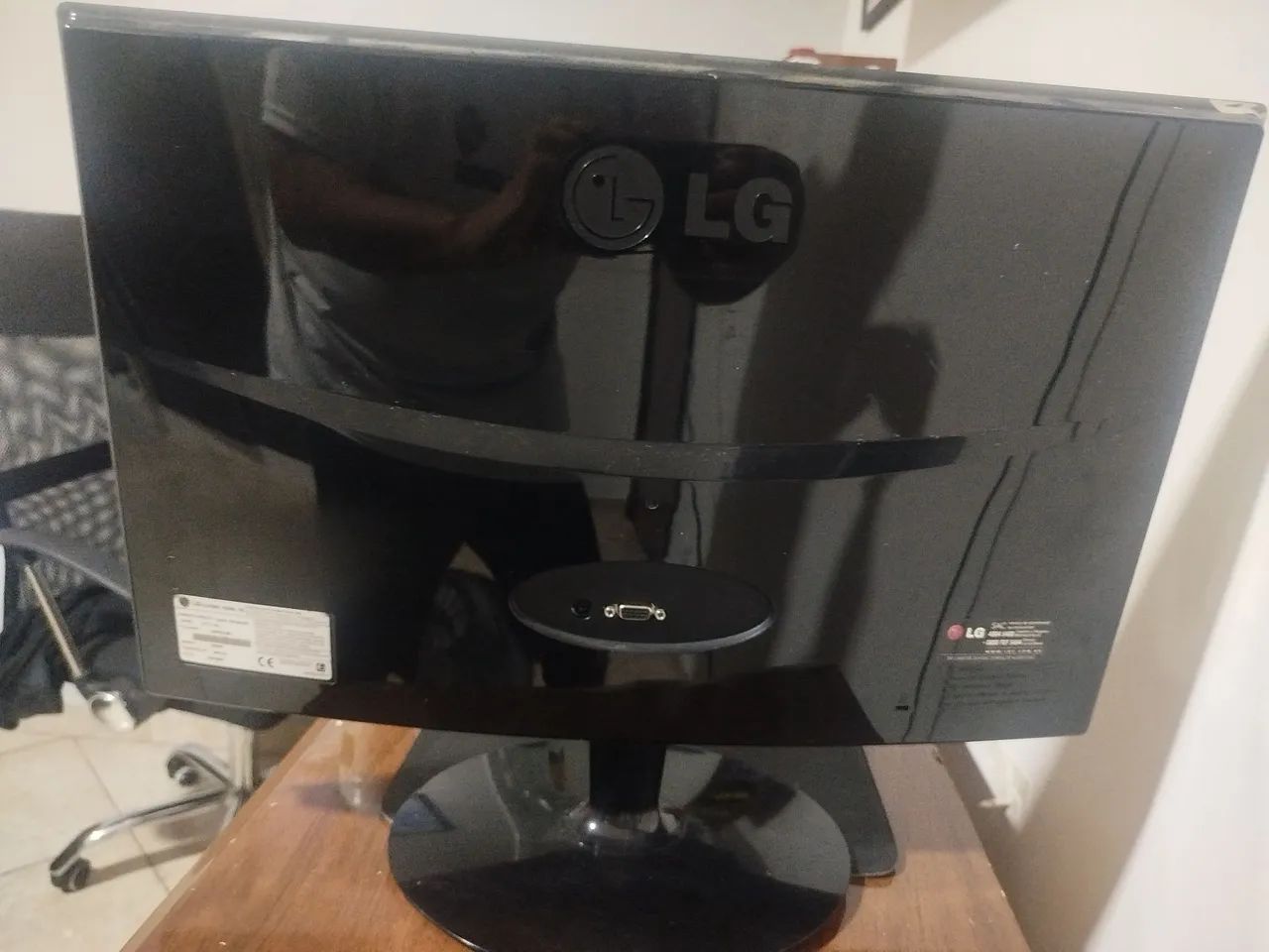 Monitor LG Flatron E2240S 22 polegadas - Foto 2