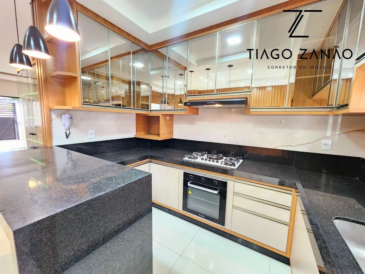 Linda casa com 3 suítes com armários embutidos, área gourmet e piscina - Foto 5