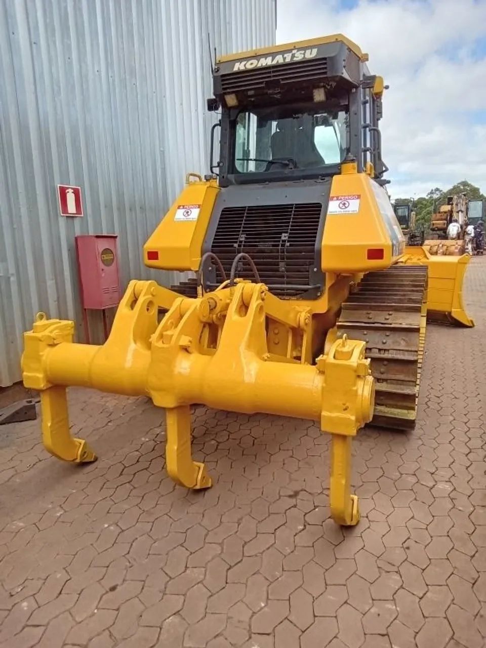 Trator de Esteira Komatsu D61 - Foto 4