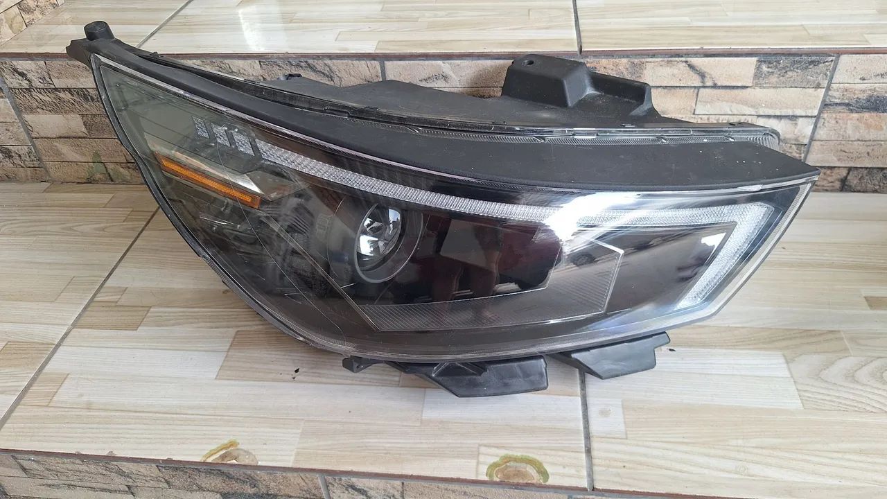 Farol hb20 