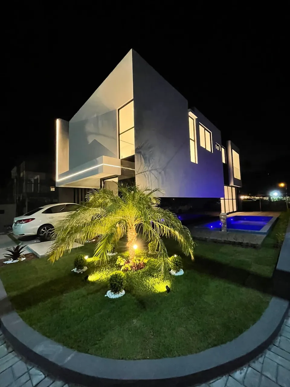 Casa Sobrado em Condomínio