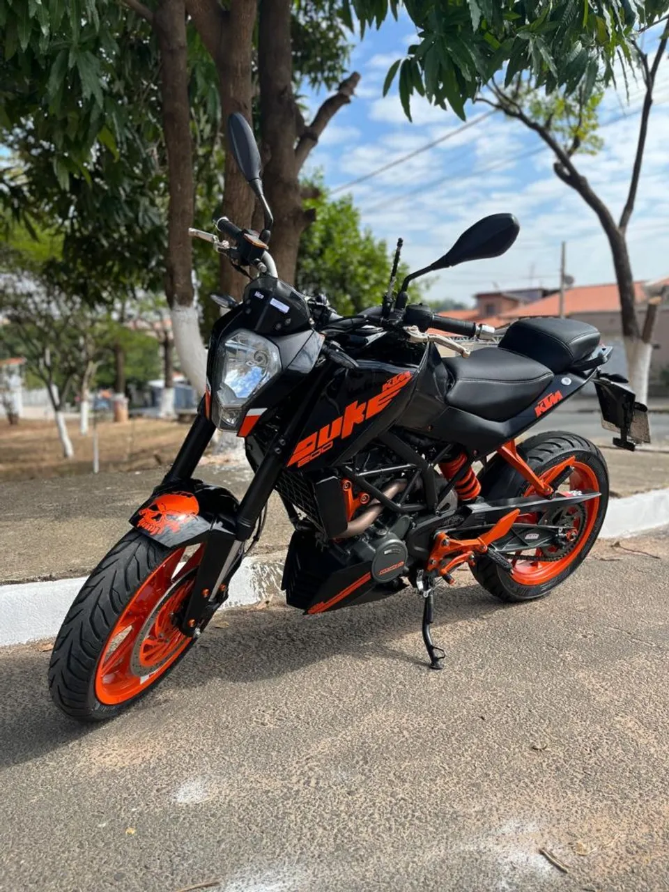 KTM DUKE 200