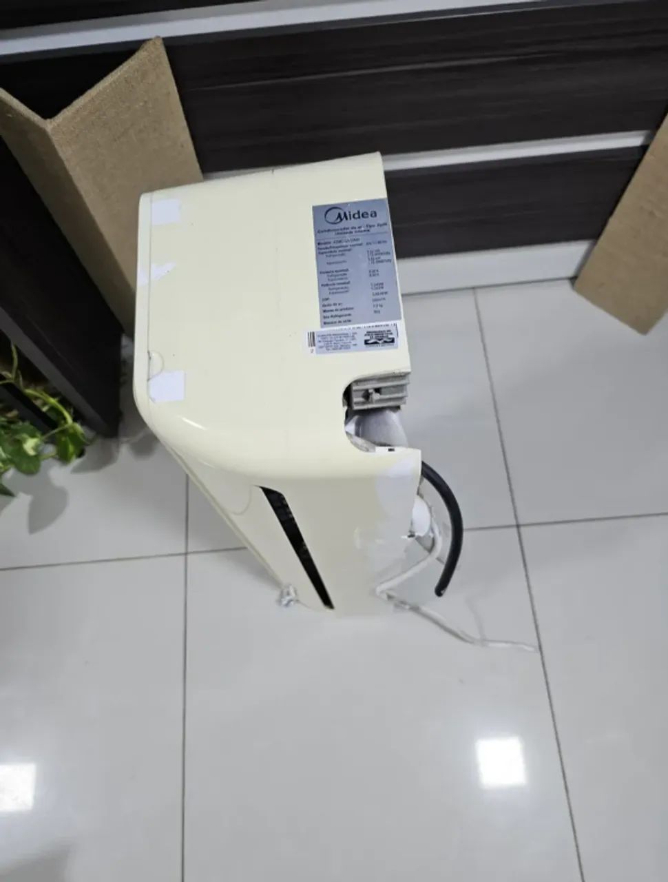 AR CONDICIONADO MIDEA 12.000 BUTS QUENTE E FRIO C/ CONTROLE