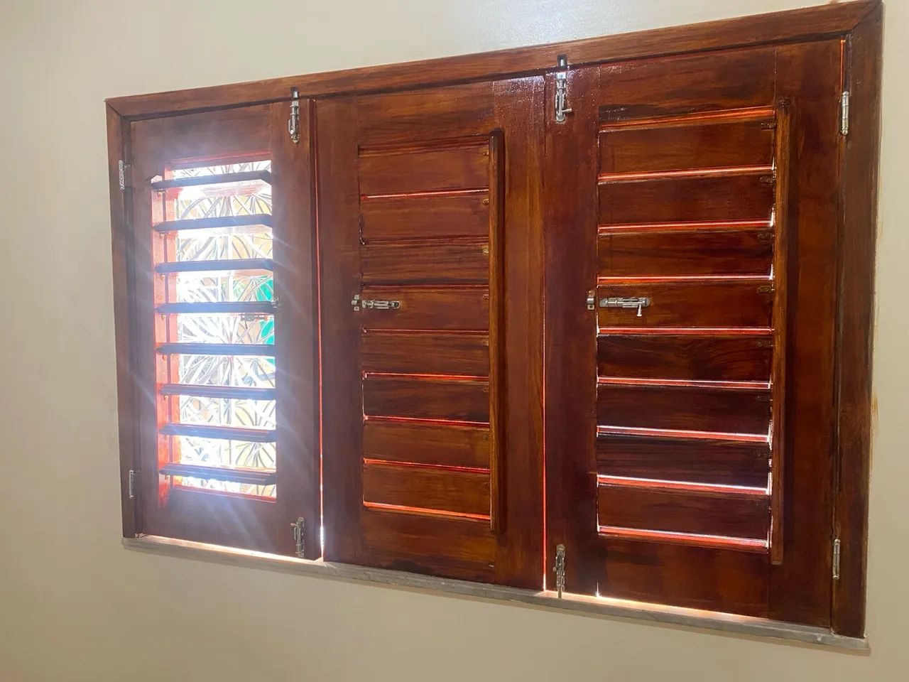 Aplica ção de verniz em portas - Foto 2