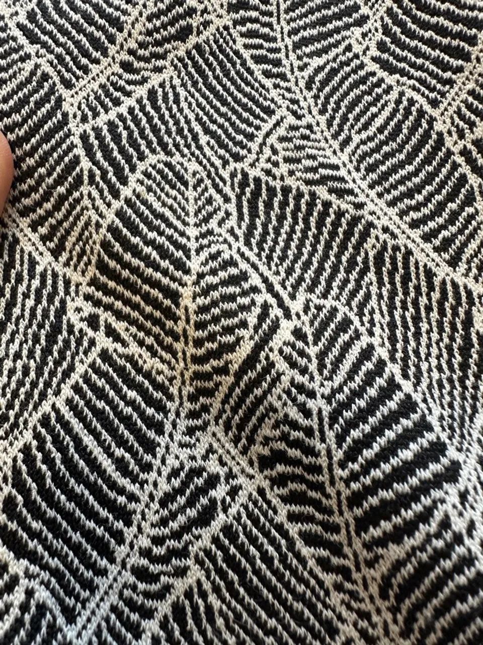 Saia Estampado Preto e Branco - Foto 3