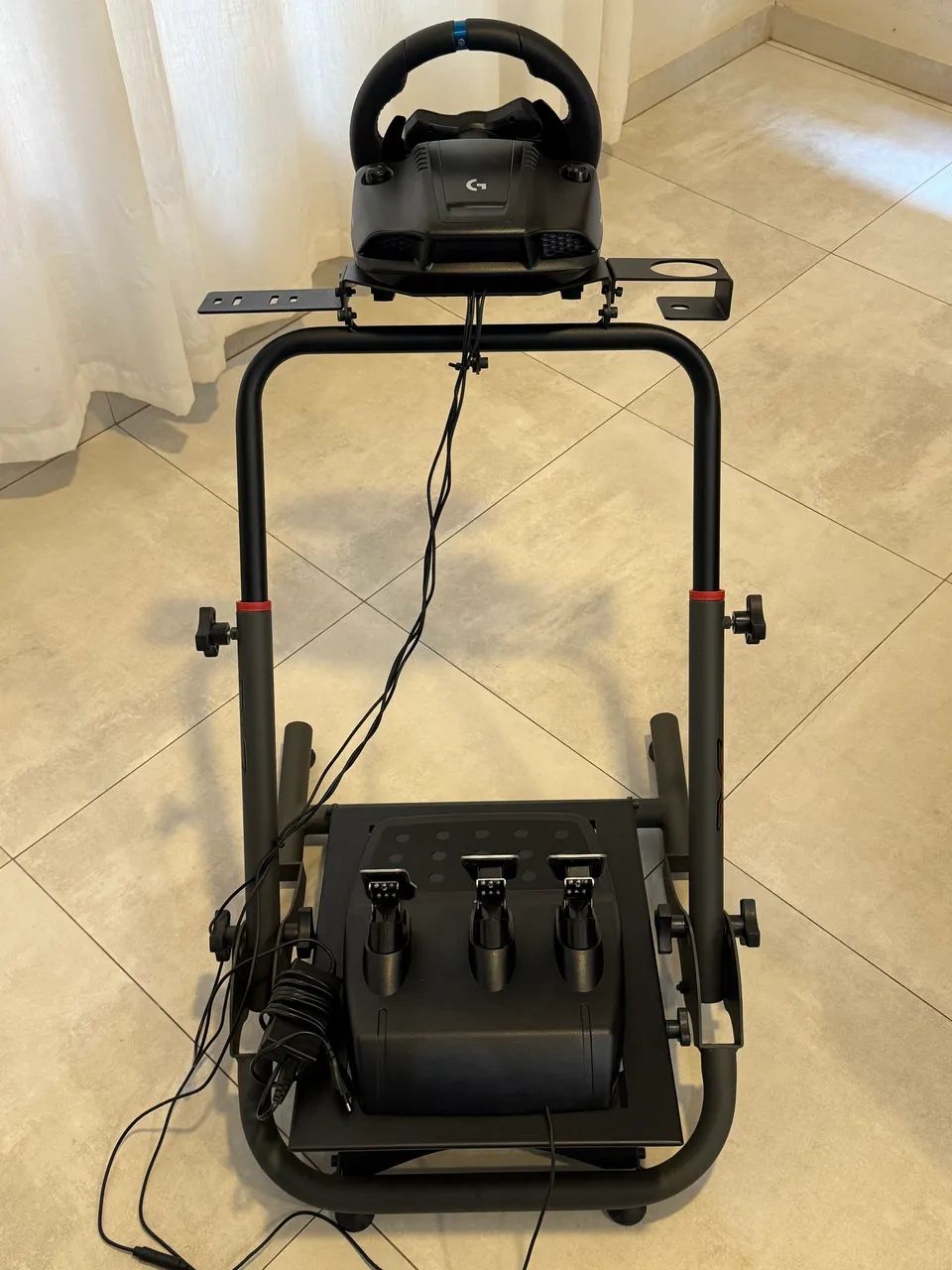 Volante Logitech G923 para Xbox Series X|S, One, extremamente novo, sem detalhes. - Foto 4