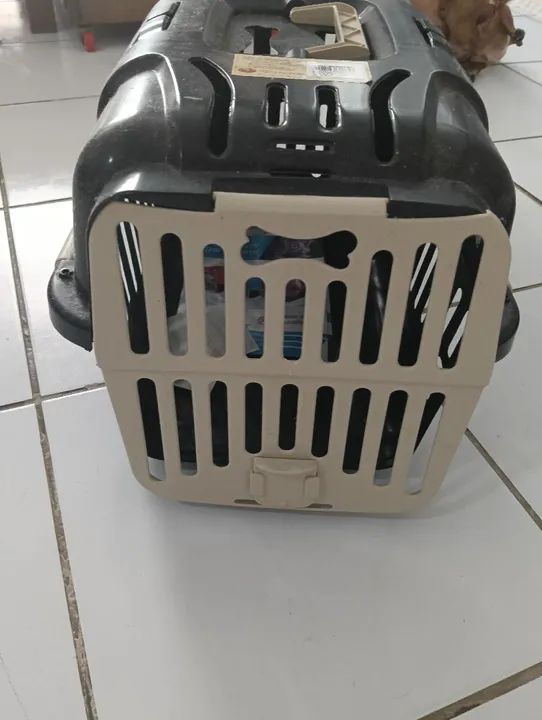 Casinha de transporte para PET