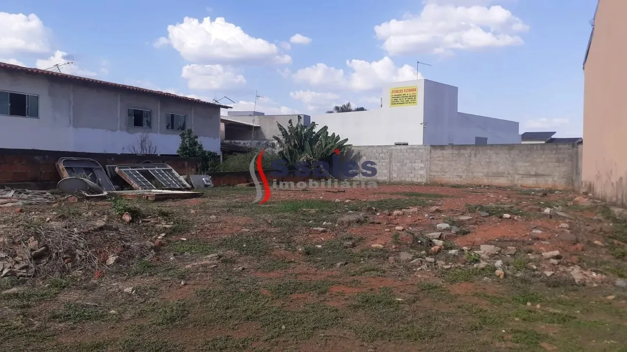 Excelente Lote Comercial na Rua 3 de Vicente Pires