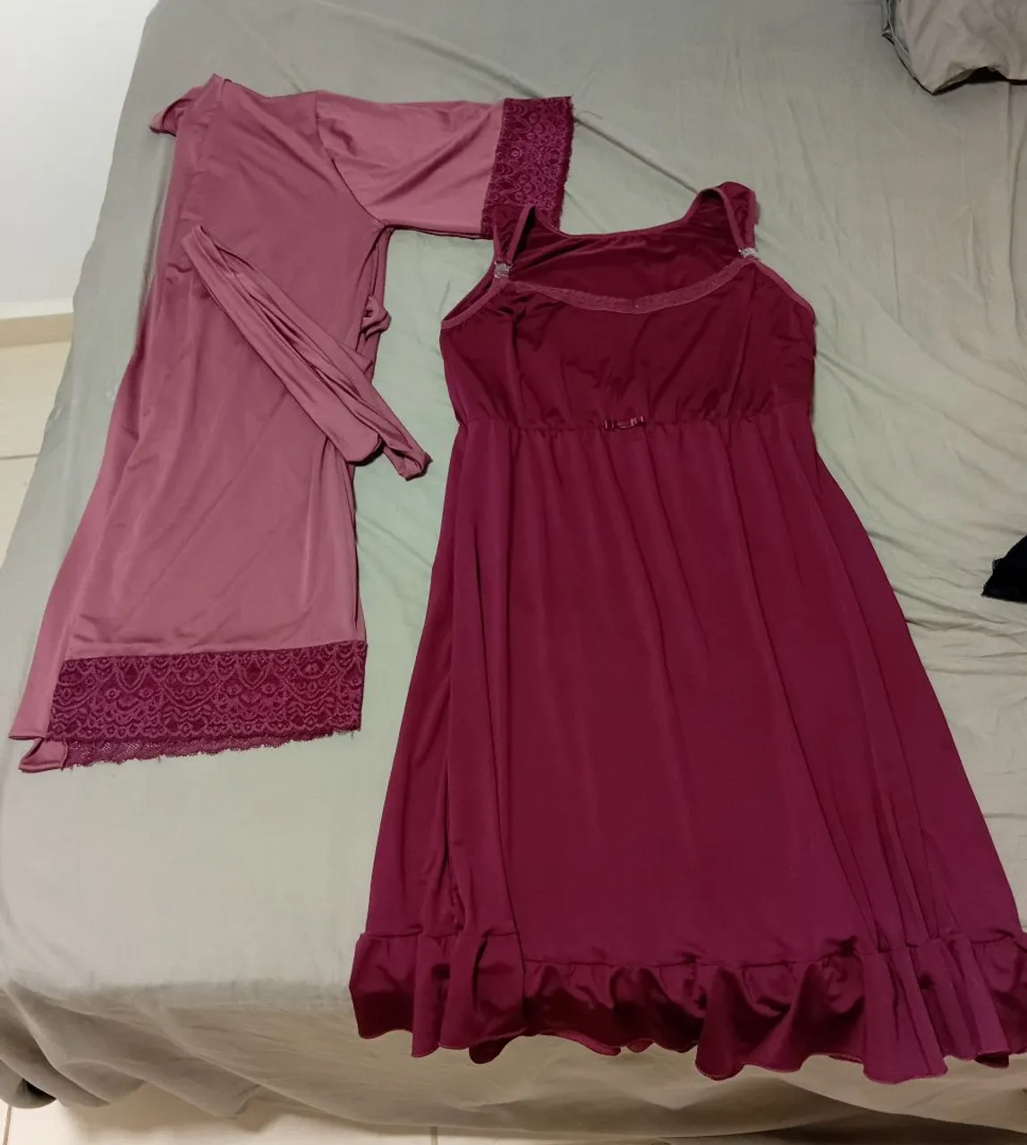 Conjunto camisola de amamentação e Robe Elegante