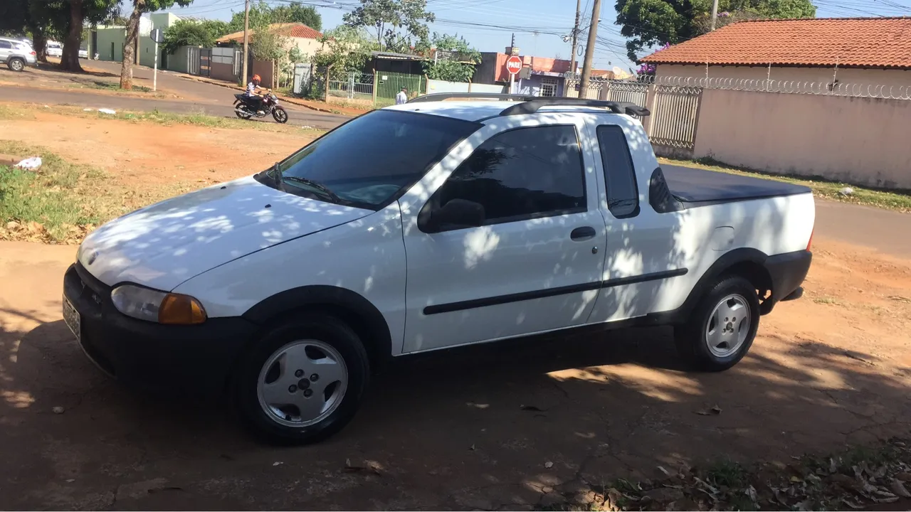 FIAT STRADA 2000 Usados e Novos