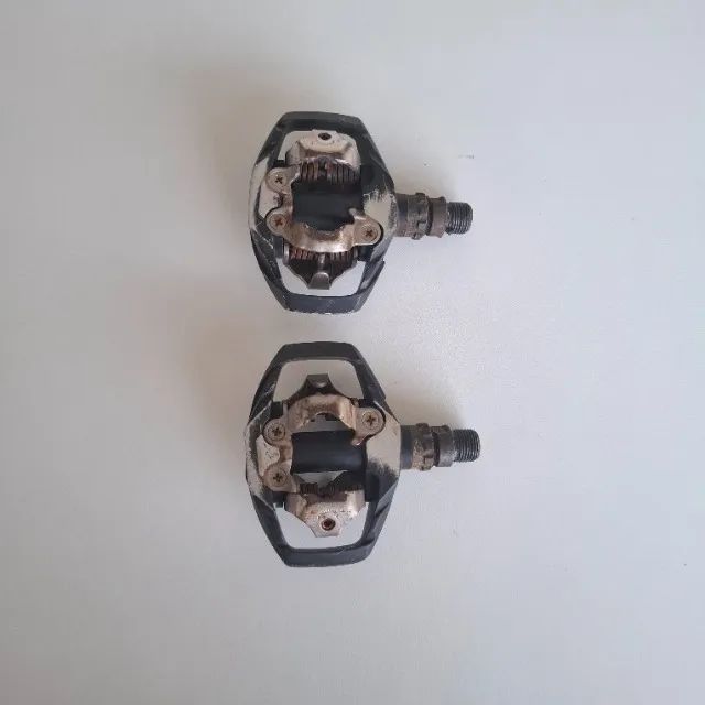 Pedal Shimano com clip - Foto 3