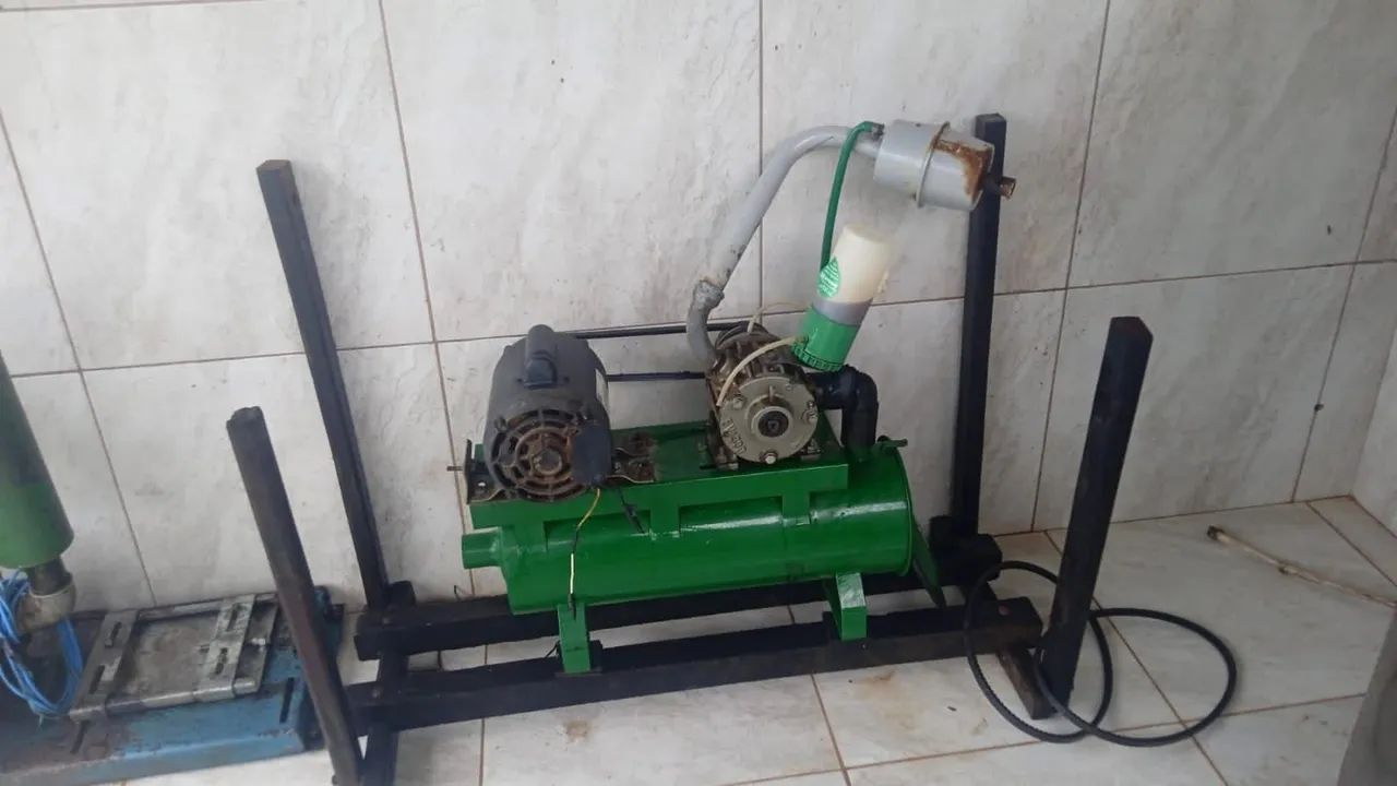 Ordenha Balde ao pé 2 conjuntos. - Foto 3