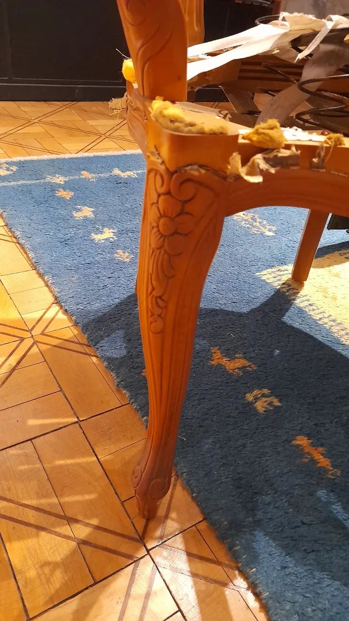 2 Cadeira antigas estilo provençal  - Foto 4