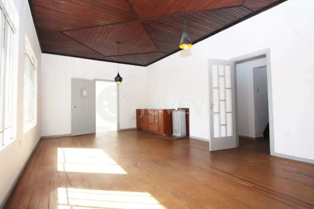 IMOBILIÁRIA JUVEVÊ ALUGA CASA COMERCIAL HUGO LANGE PRX NOSSA SRA DA LUZ AUGUSTO STRESSER E - Foto 3