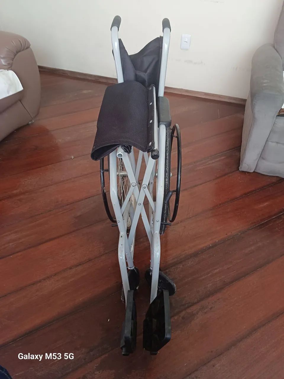 Cadeira de Rodas Dobrável - Conforto e Mobilidade - Foto 4
