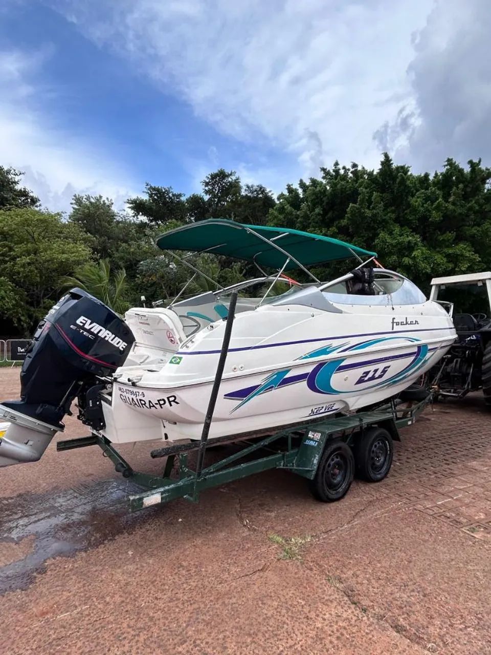Focker 215 - 2006 x1 Evinrude 175 HP ñ Phantom Ventura Fs Nx Real