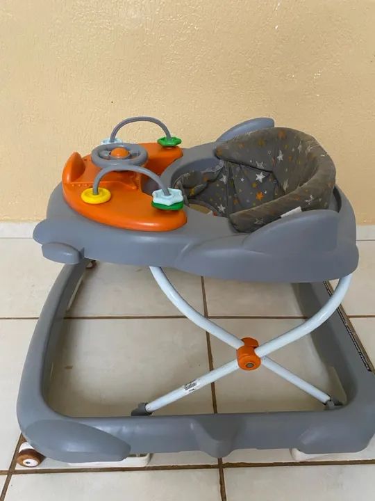Andador para bebê - Divertido e seguro - Foto 4