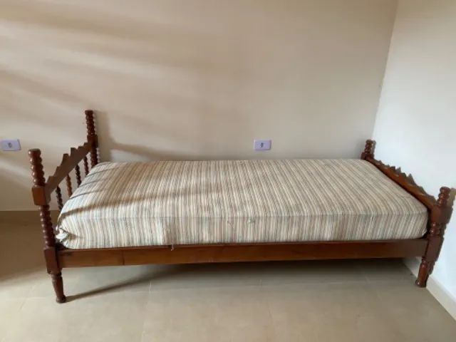 Cama solteiro madeira com colchão  - Foto 2