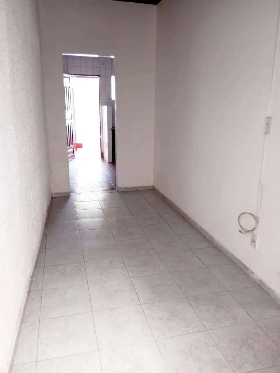 Imóvel para aluguel possui 250 metros quadrados com 3 quartos em Umarizal - Belém - PA