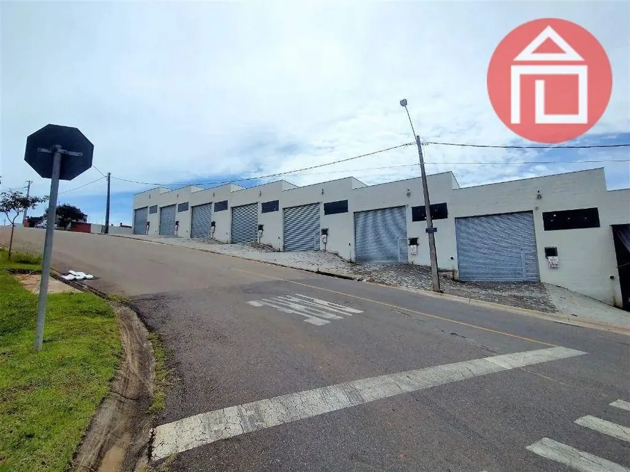 Barracão para alugar, 100 m² por R$ 2.600,00/mês - Residencial Villa Romana - Bragança Pau